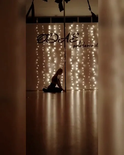 23yo Sexy Pole Slut Teasing in Twinkly Lights 💋🔥