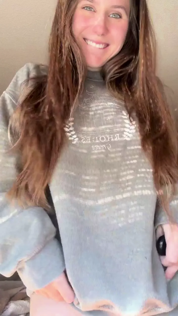 Cozy Season Petite Babe Teases Her Juicy Boobs 🥹🔥