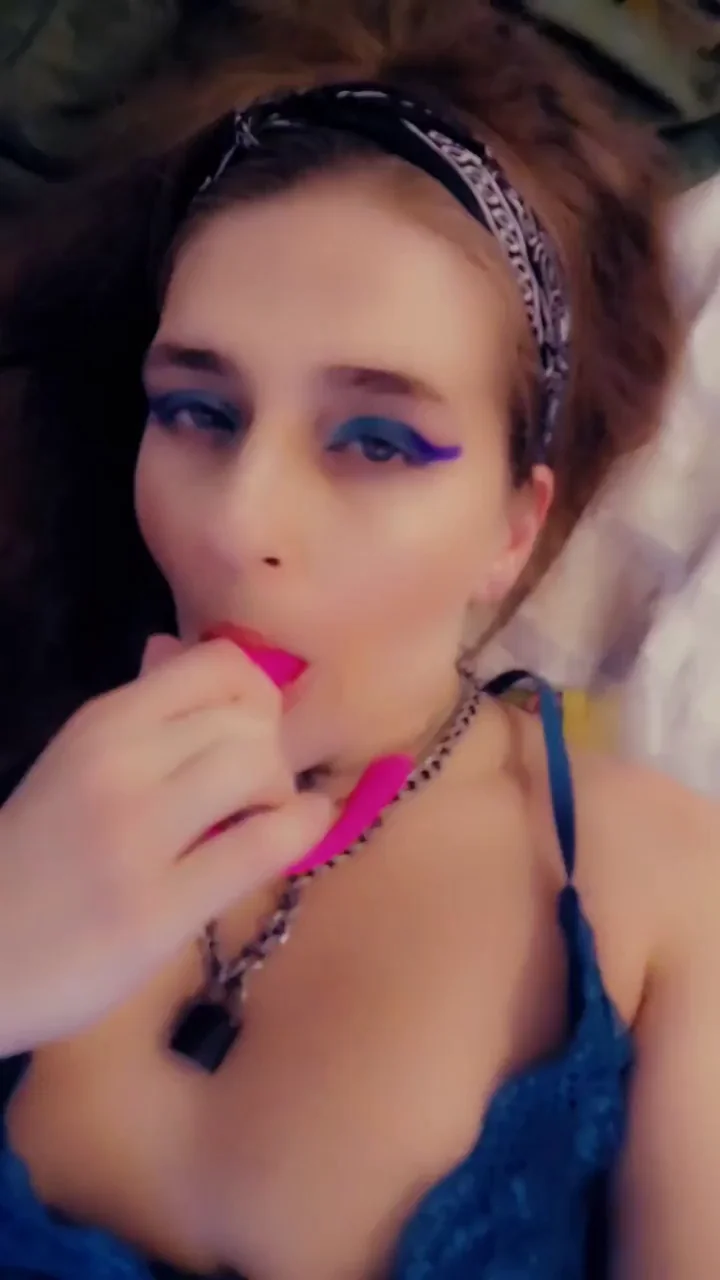 What color would you turn my ass beating my puxxsy up? ðŸ™ƒ😈