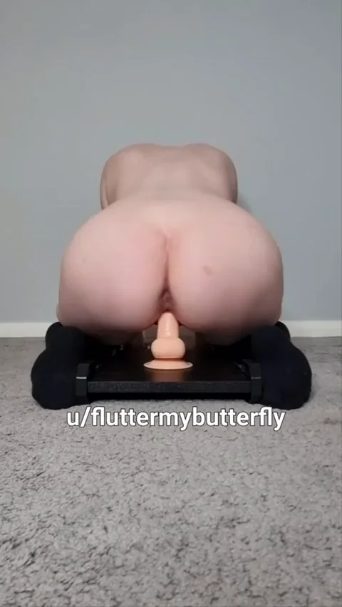 Wifey’s Juicy Ass Craves Real Cock Over Toy 🍑🍆💦