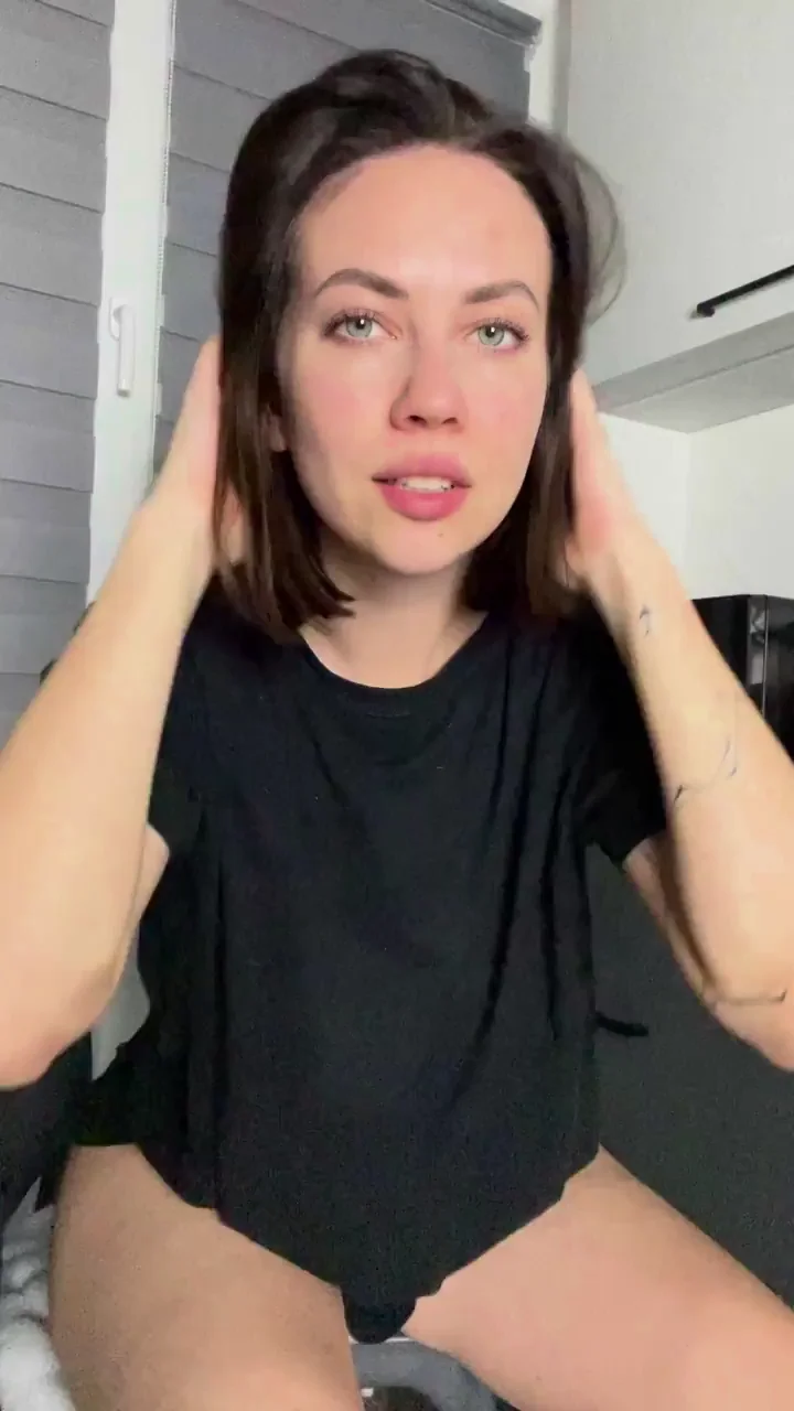 😈 First Tease: Yanking Off That Tight Tee to Flash Perky Tits 💦