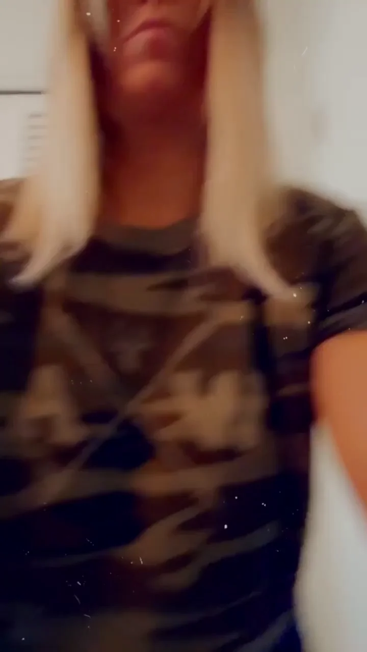 curvy mom still has good boobies