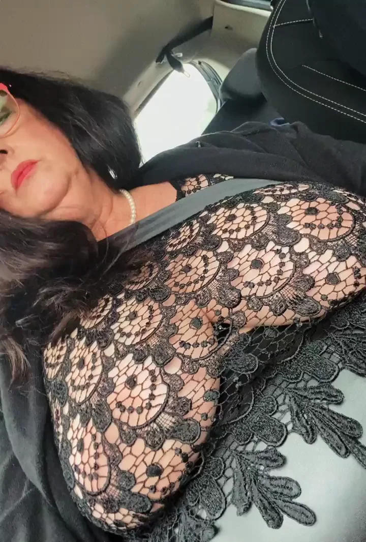 🚗 BBW MILF Flaunts Massive Milkers in Lace Tease 😍🍈🍈