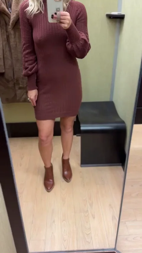 🔥 Mommy's Breeding Tease in Fitting Room Flash 💦