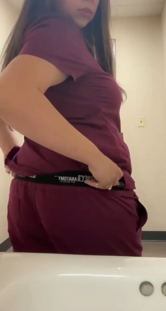 Help This Scrubs Slut Strip Off Her Uniform 😈🍑
