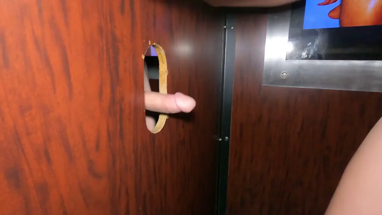 Hotwife Slut Couldn't Resist Gloryhole Cock Suck 😈🍆💦