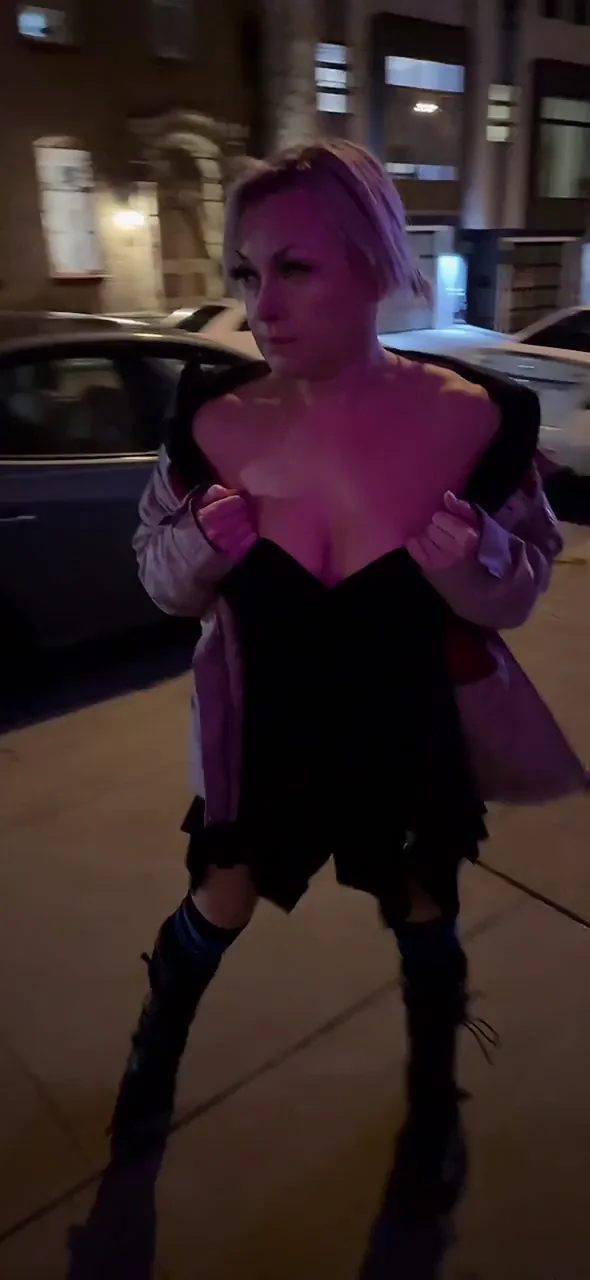 Can a naughty 42 yo pull you?