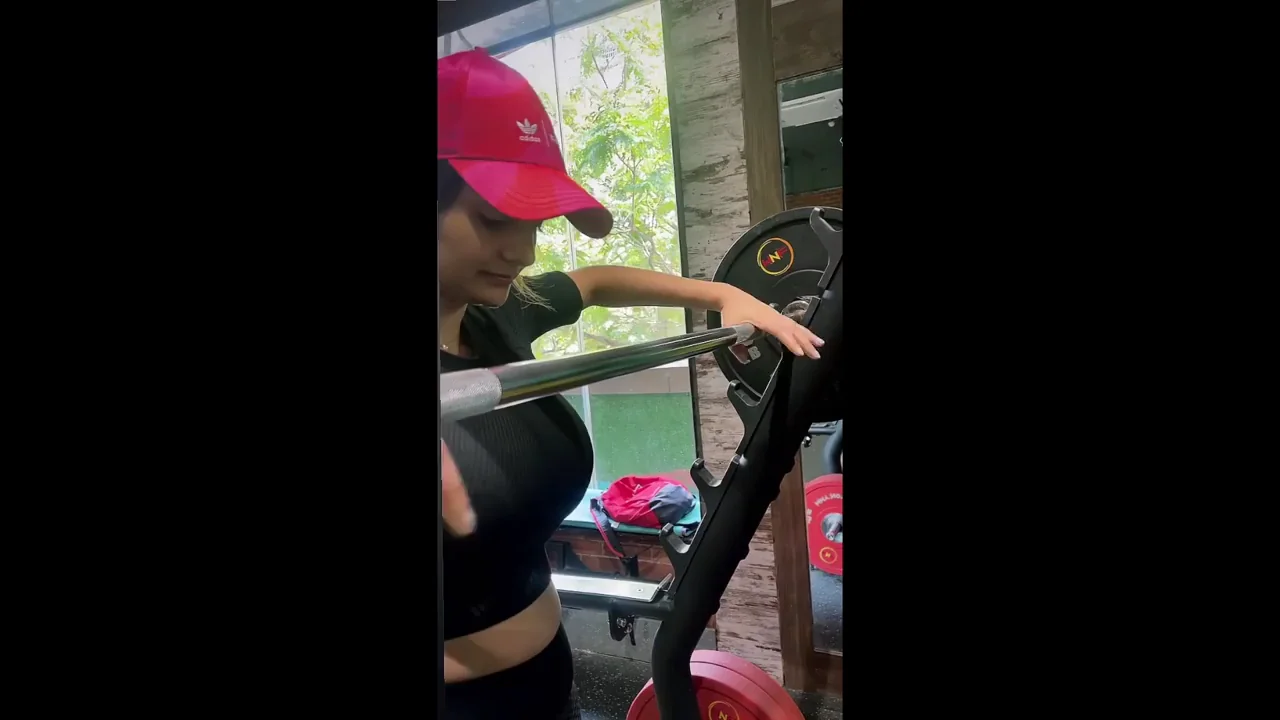She's so focused but can't contain that bounce.