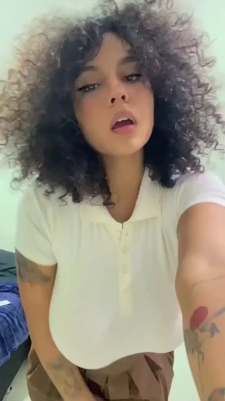 Curly Haired Busty Babe's Massive Tits Tease 💥🍈🍈