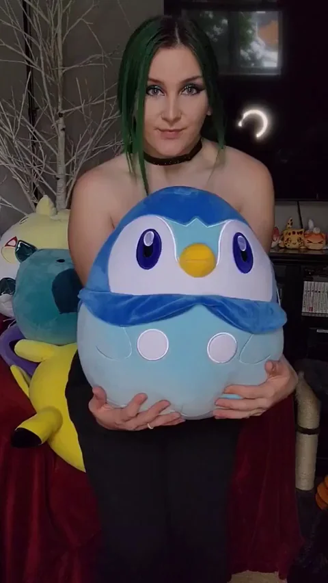 Neon Goth Nerd Teases Massive Titties Reveal 🖤💚🍈🍈