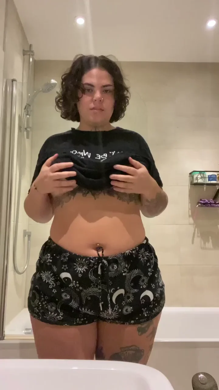 Watch These Massive Tits Bounce, Baby! 🍈🍈💦