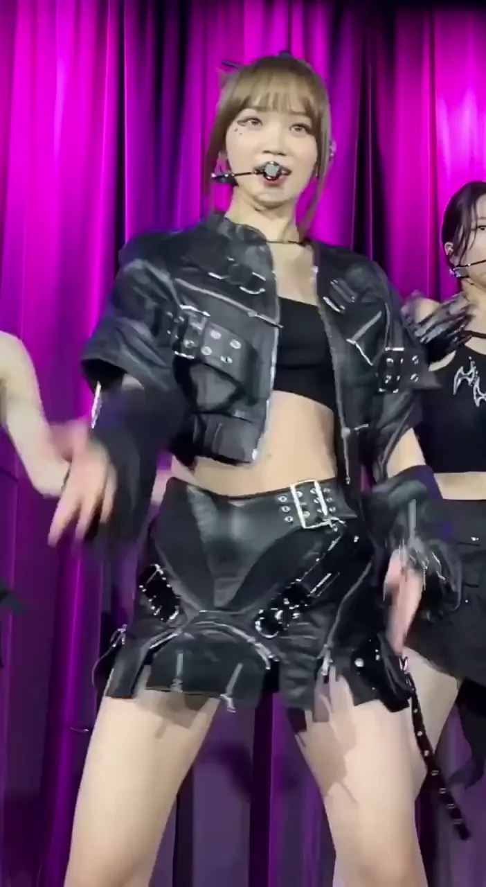 LE SSERAFIM - CHAEWON