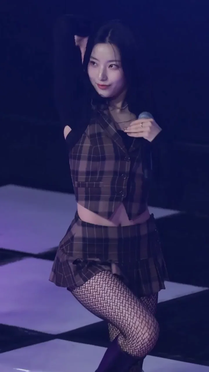 fromis_9 - Saerom