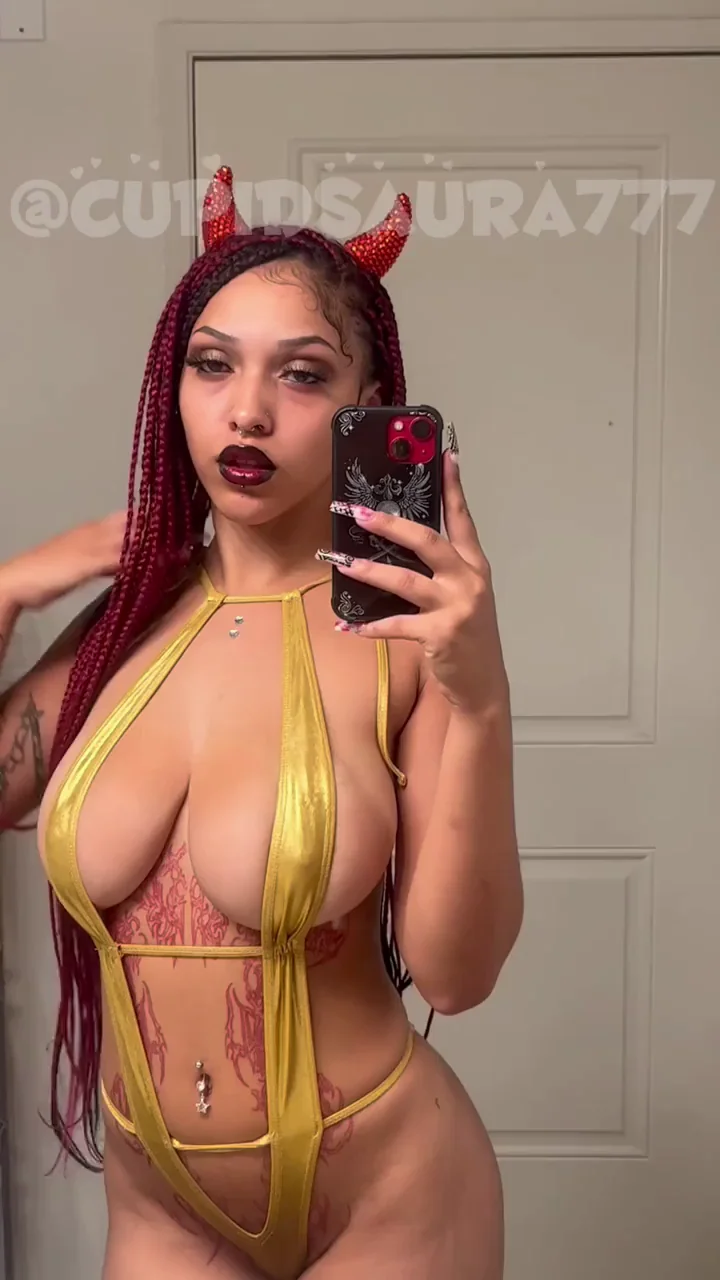 Natural DDD's waiting to be fucked