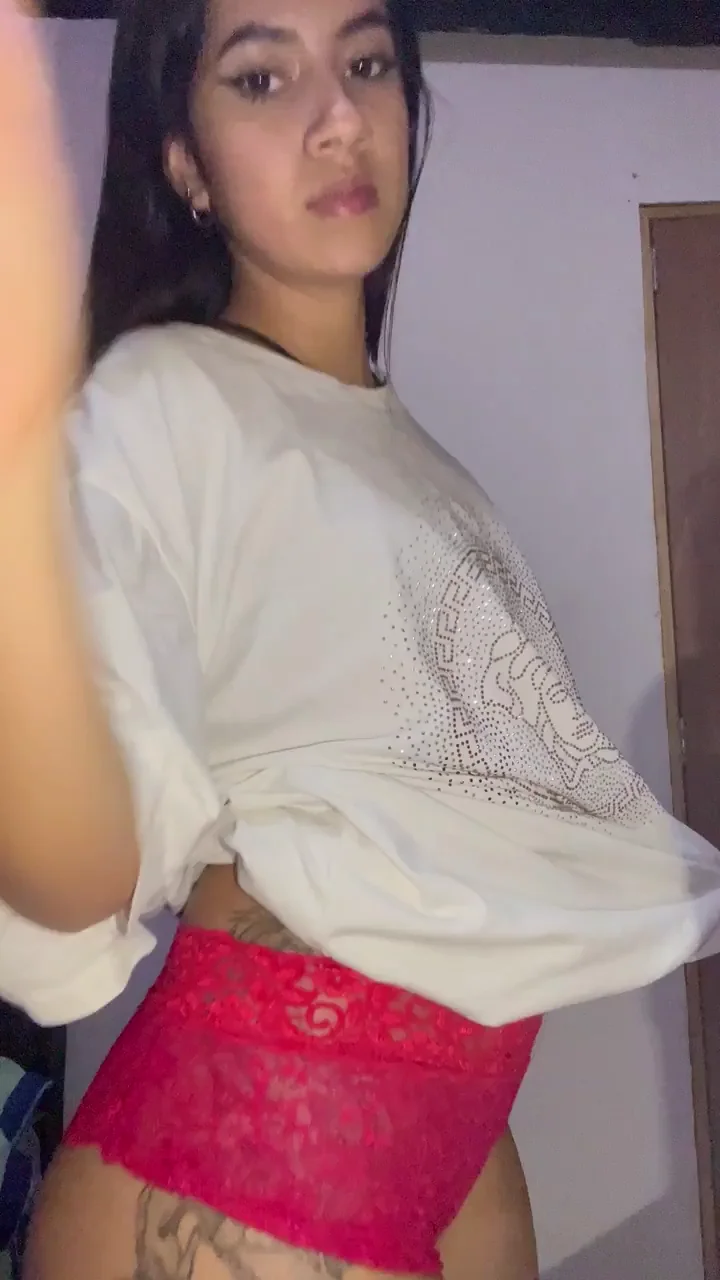 Cute Enough Tease 🍑🔥