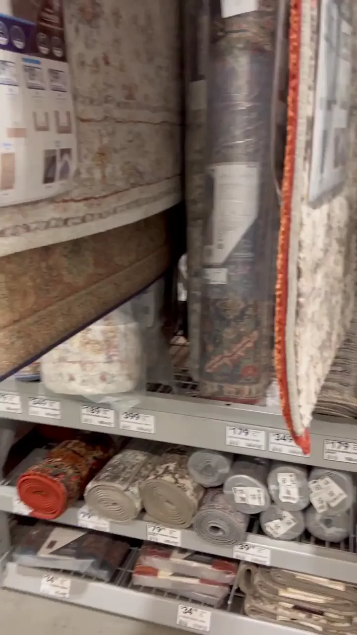 POV: You're rug shopping in a store I'm shooting in| [gif]