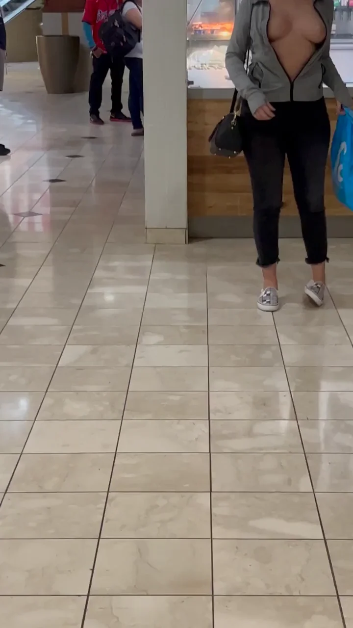 I finally got the nerve up to flash a rounded a crowd in the mall, such a major turn on for me, I was so nervous I was going to get caught| [gif]