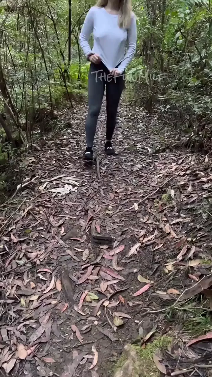 Braless MILF Tits Bouncing Wild on Hike Trail 😈🌲🍈🍈