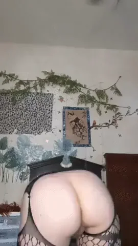 come touch me while i dance