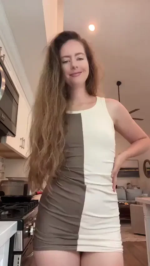 Tight Neutral Dress Tease in the Kitchen 💦👗