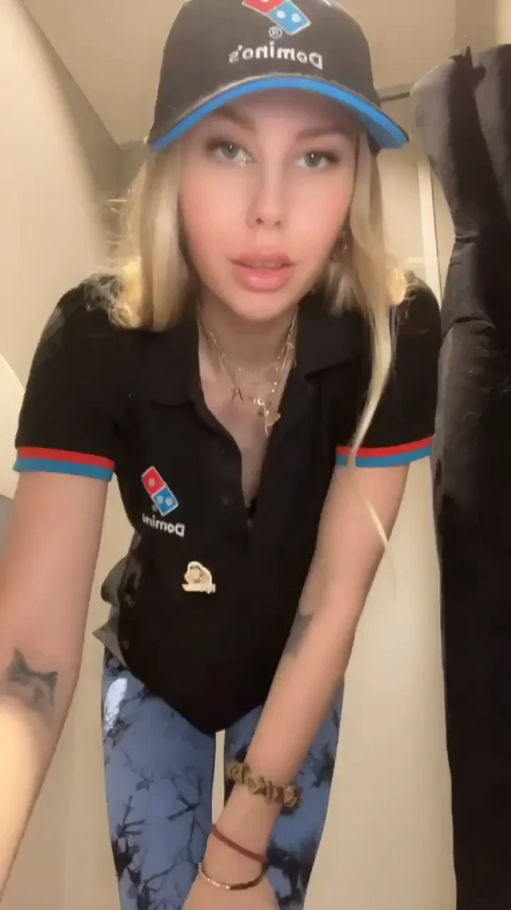 Peep My Juicy Ass in Thong 😈🍑💦