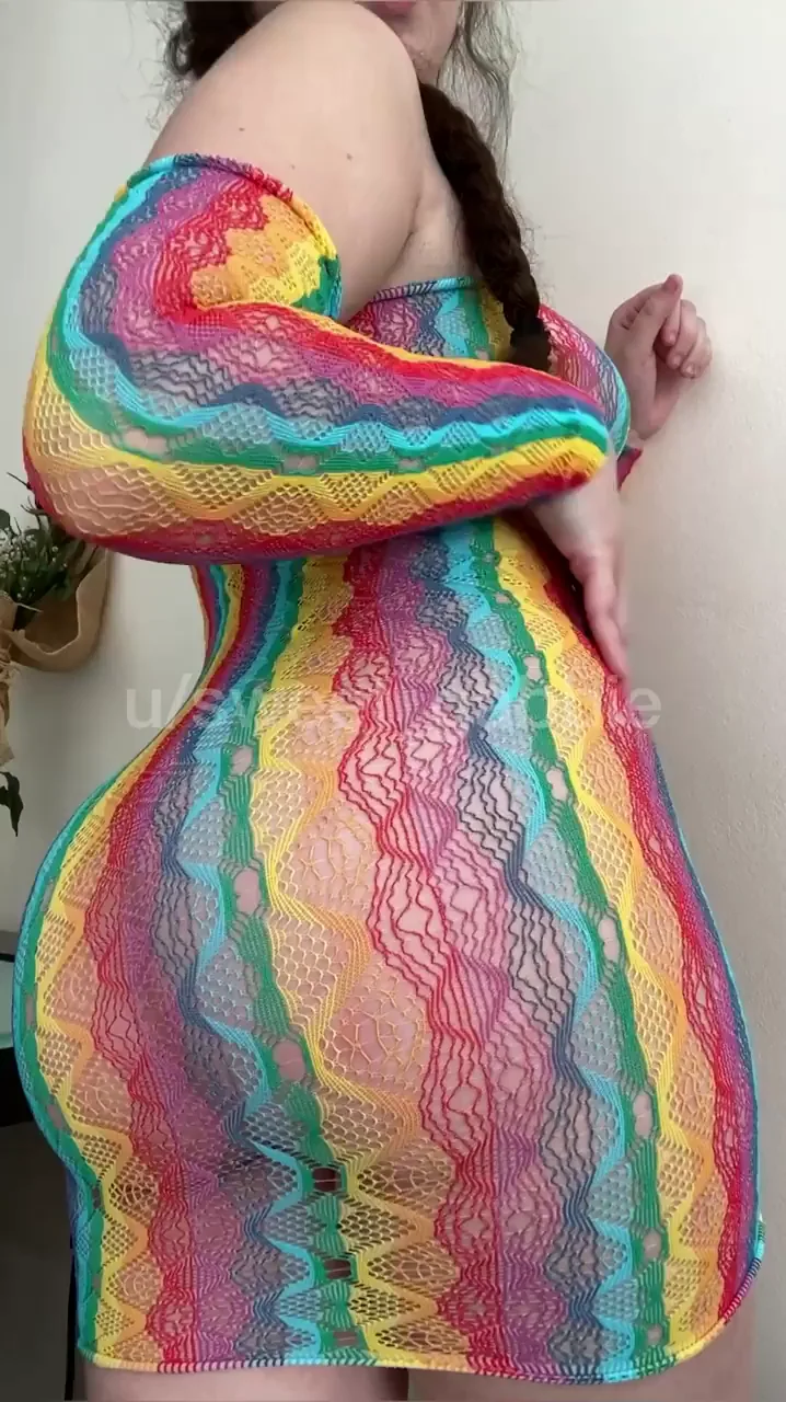 Extra Thick Rainbow Booty 🍑🌈