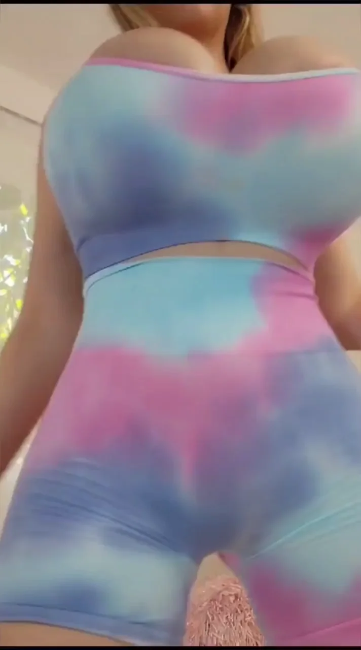 💖 Bimbo Slut Drops Her Massive Fake Tits on You 😍 [OC]