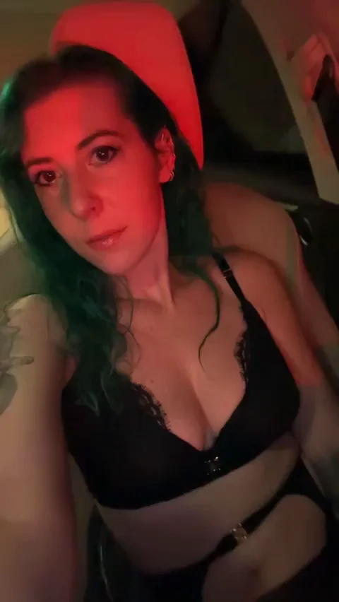 Only lingerie in the car [f]
