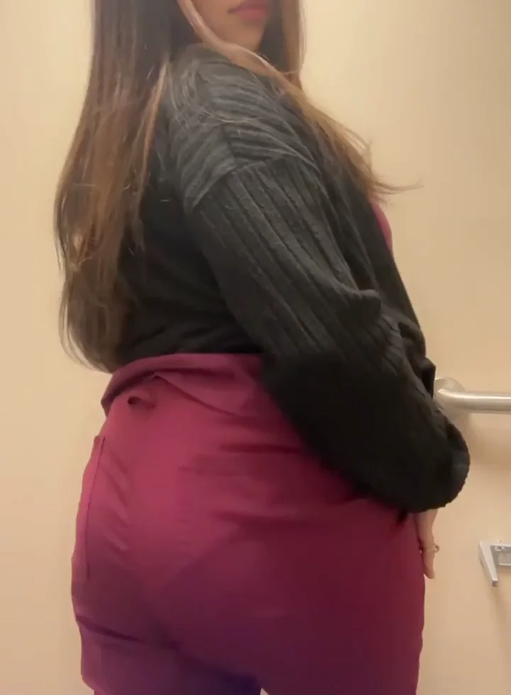 Nurse's Juicy Ass Checkup Invitation 🌶🍑💉