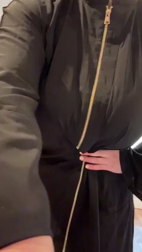 I'm supposed to wear this robe like a modest Arab girl but I think my tits are too big to hide