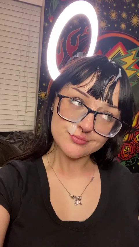 Latina Babe's Thick Facial Cumshot Glory