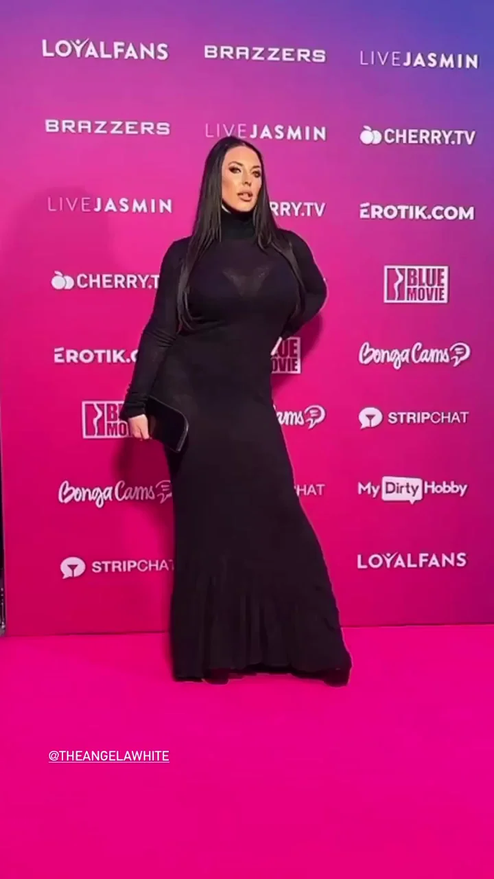 Looking elegant on the pink carpet