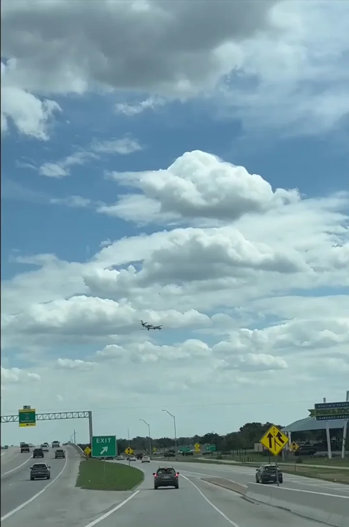 I was so excited to pick up my new bull that I couldn't wait till we got to the hotel, so I might of just fucked him in traffic leaving the airport [GIF]