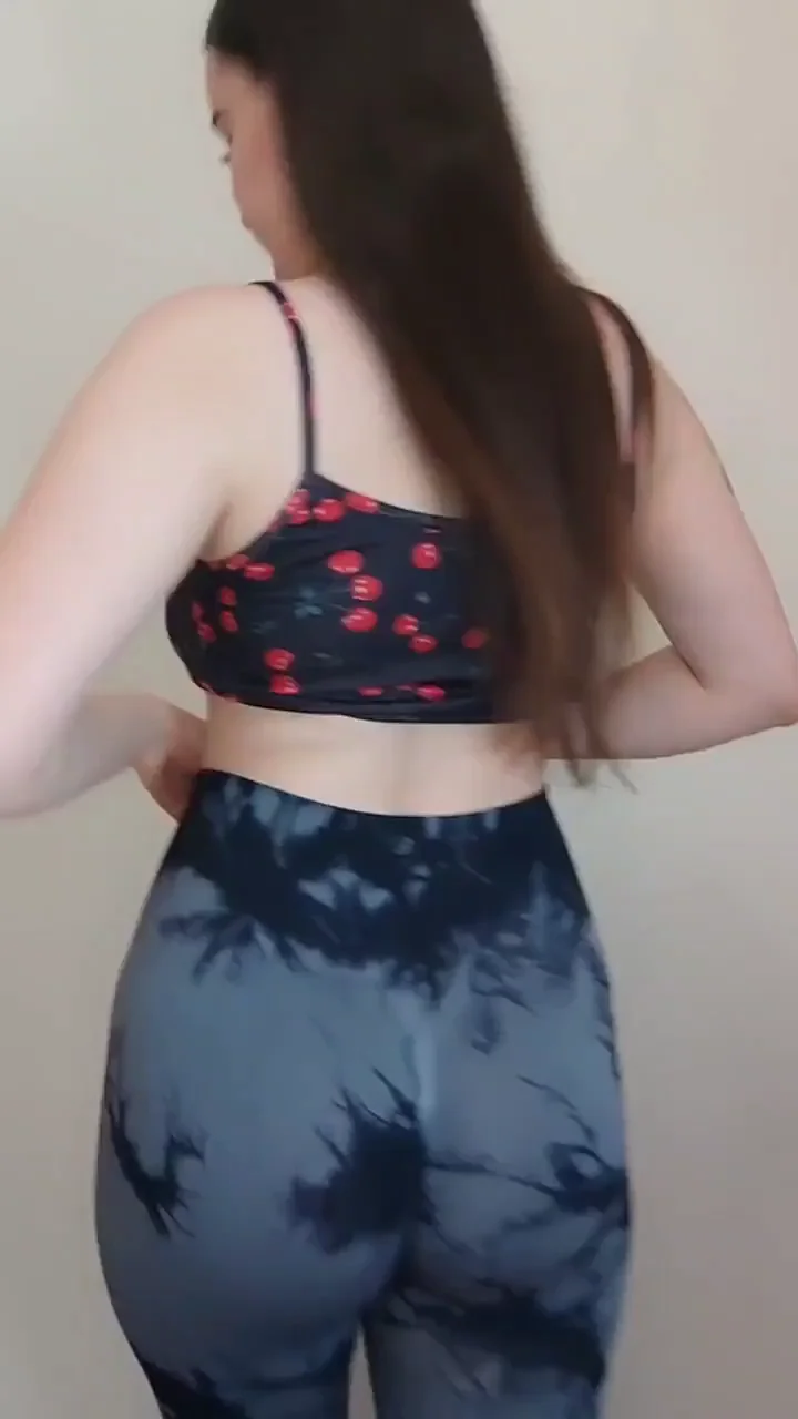 Teasing you to spank me
