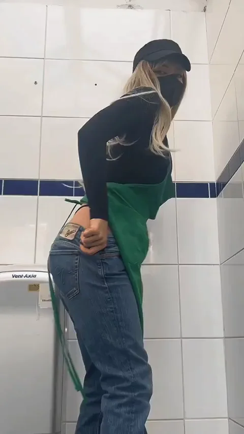 My boss is making me clean the bathrooms today but I said only if I can get my pussy out