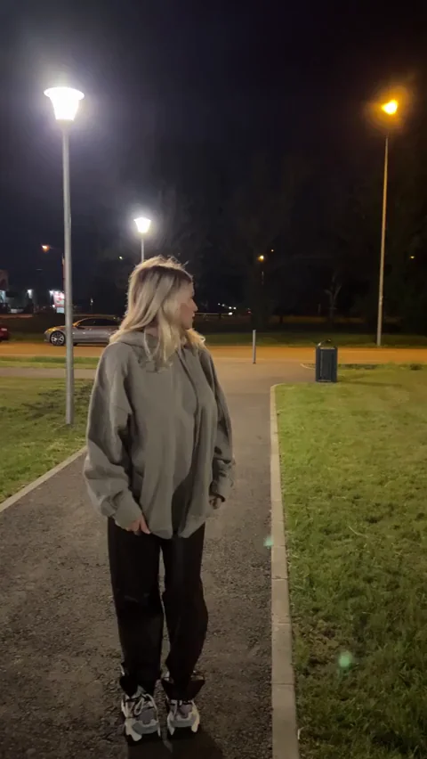 If you were walking through the park, I hope you enjoyed my presence 🤭