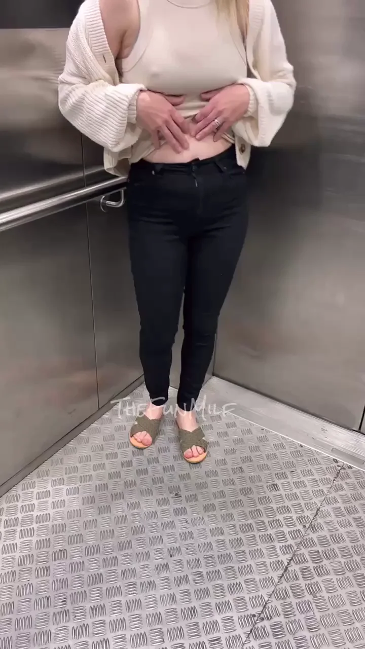 Hot MILF Flashes Her Tits in the Elevator