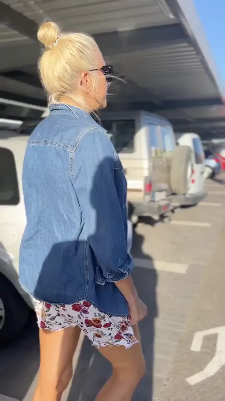 Taking a Walk on the Wild Side: My Experience Publicly Flashing