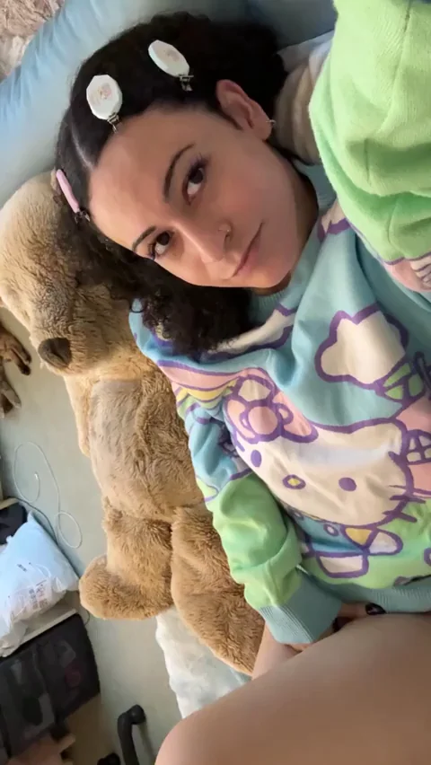 Straight Dudes Boning Up to This Hung Trans Cutie? 🍆💦