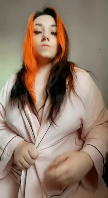 Chubby Slut Keeps You Warm with Her Thick Curves 🔥🍑