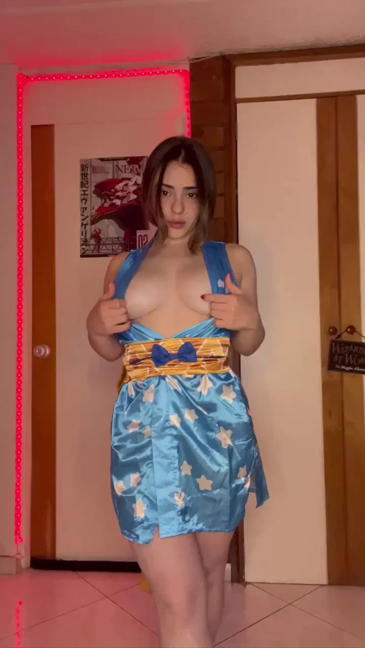 Perky Big Boobs Babe Wishes You a Happy Day 😘🍒💦