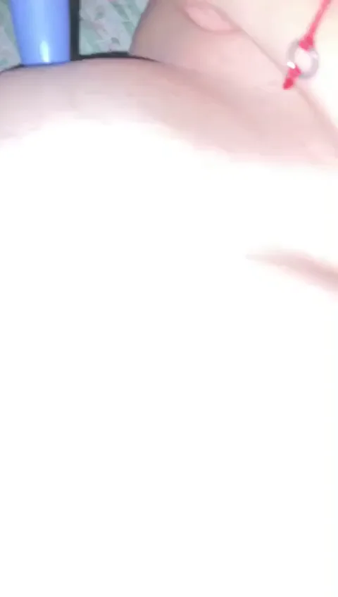 Do you like the way my pussy looks from this angleï¼Ÿ