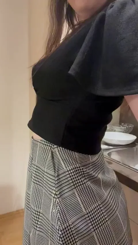 arent skirt the best because you can just pull them up and stick it already in