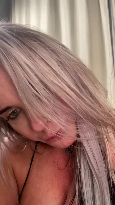 The naughtiest of naughty wives