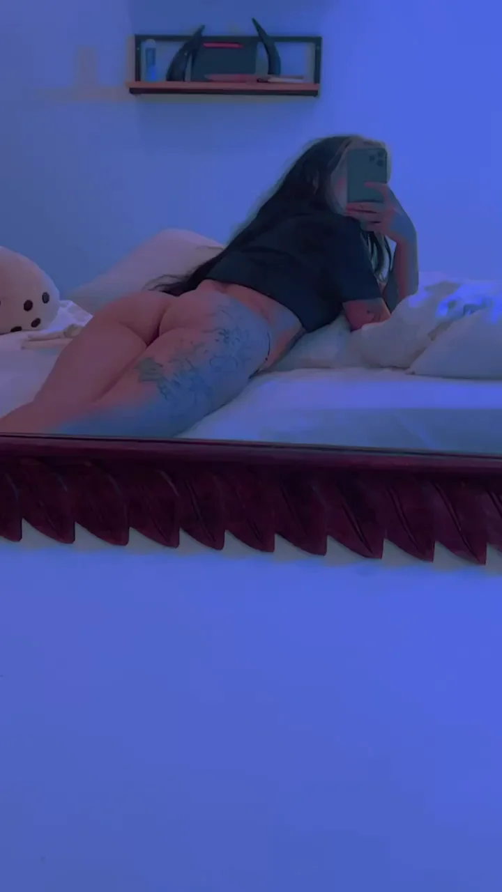Wanna Pound This Juicy Teen Ass? 🍑🔥