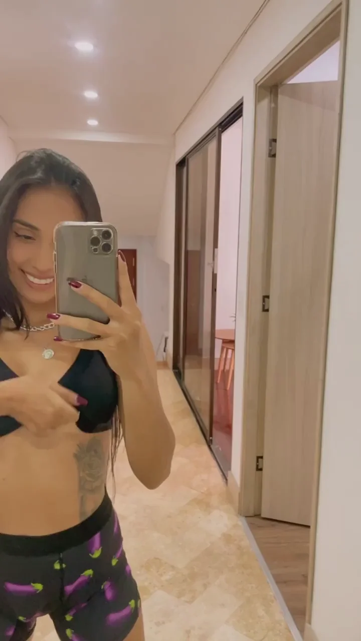 🔥 Latina's Juicy Bolt-On Tits Tease 😍 Your New Obsession