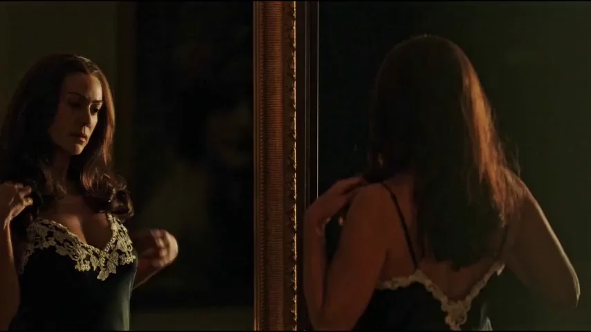 Elena Sofia Ricci in Loro (2018)