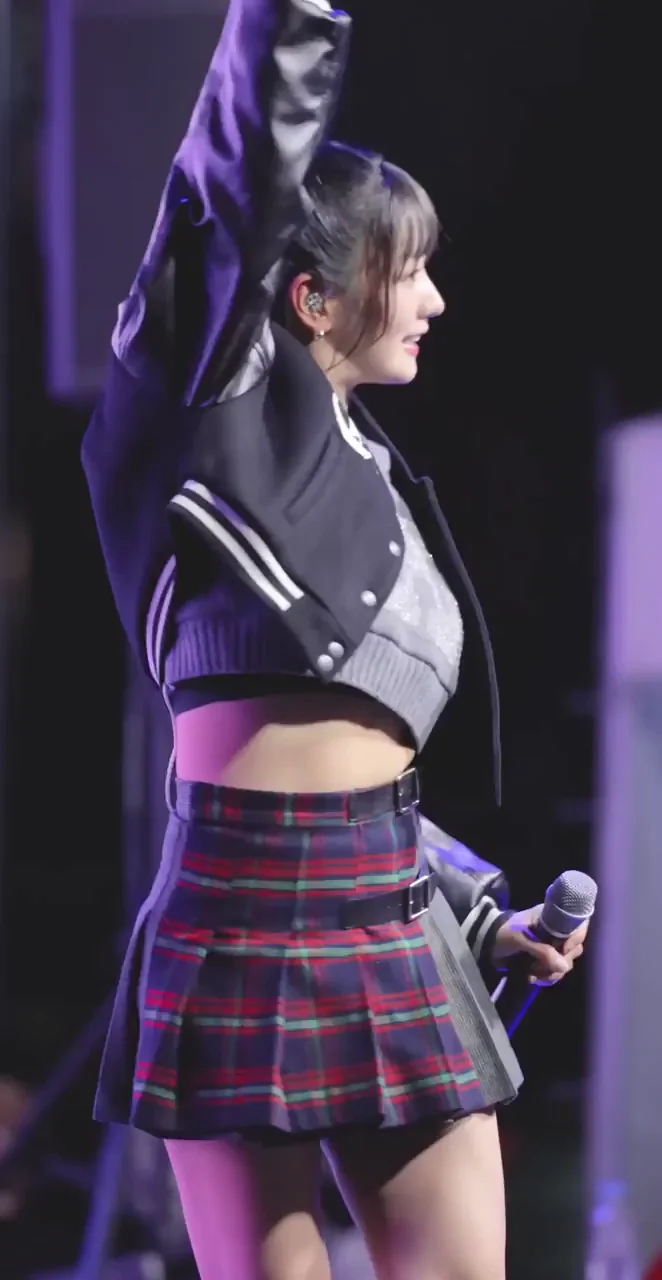Apink Bomi's Slutty Schoolgirl Skirt Tease on Stage