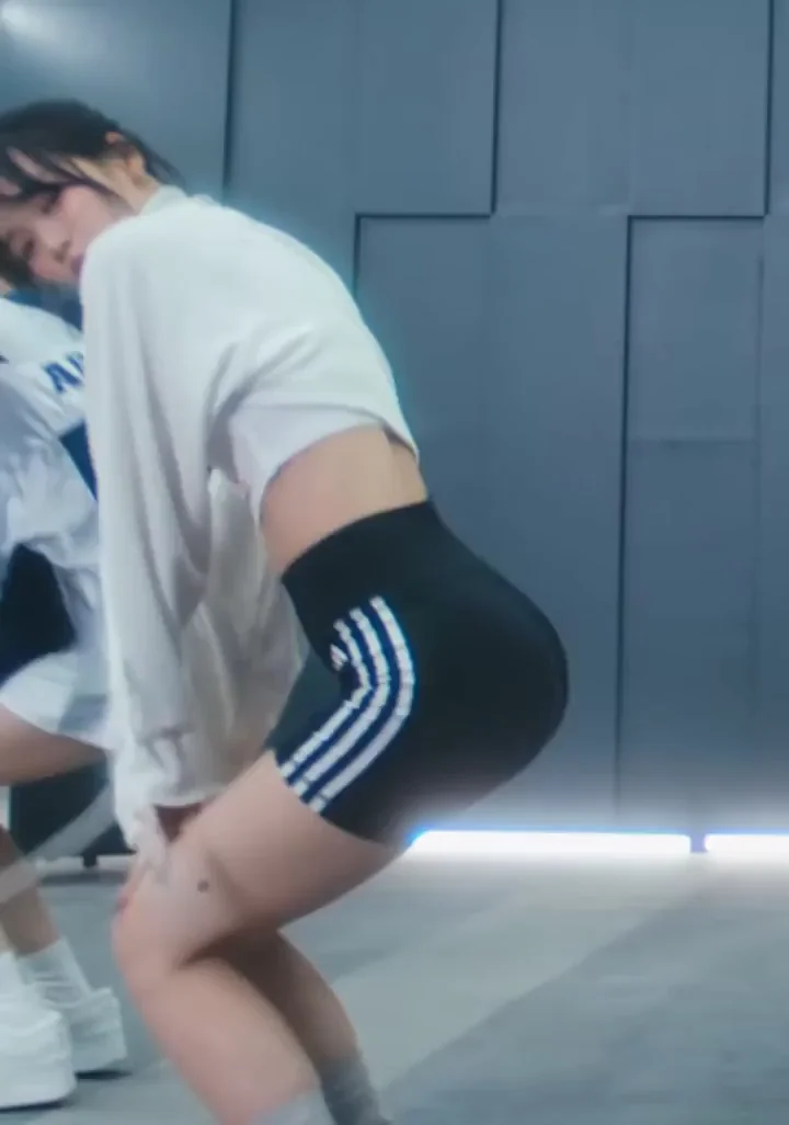 LE SSERAFIM - CHAEWON
