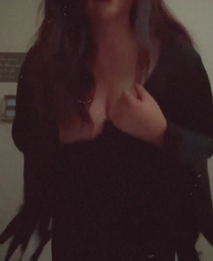 Lactating in my Halloween costume 😜